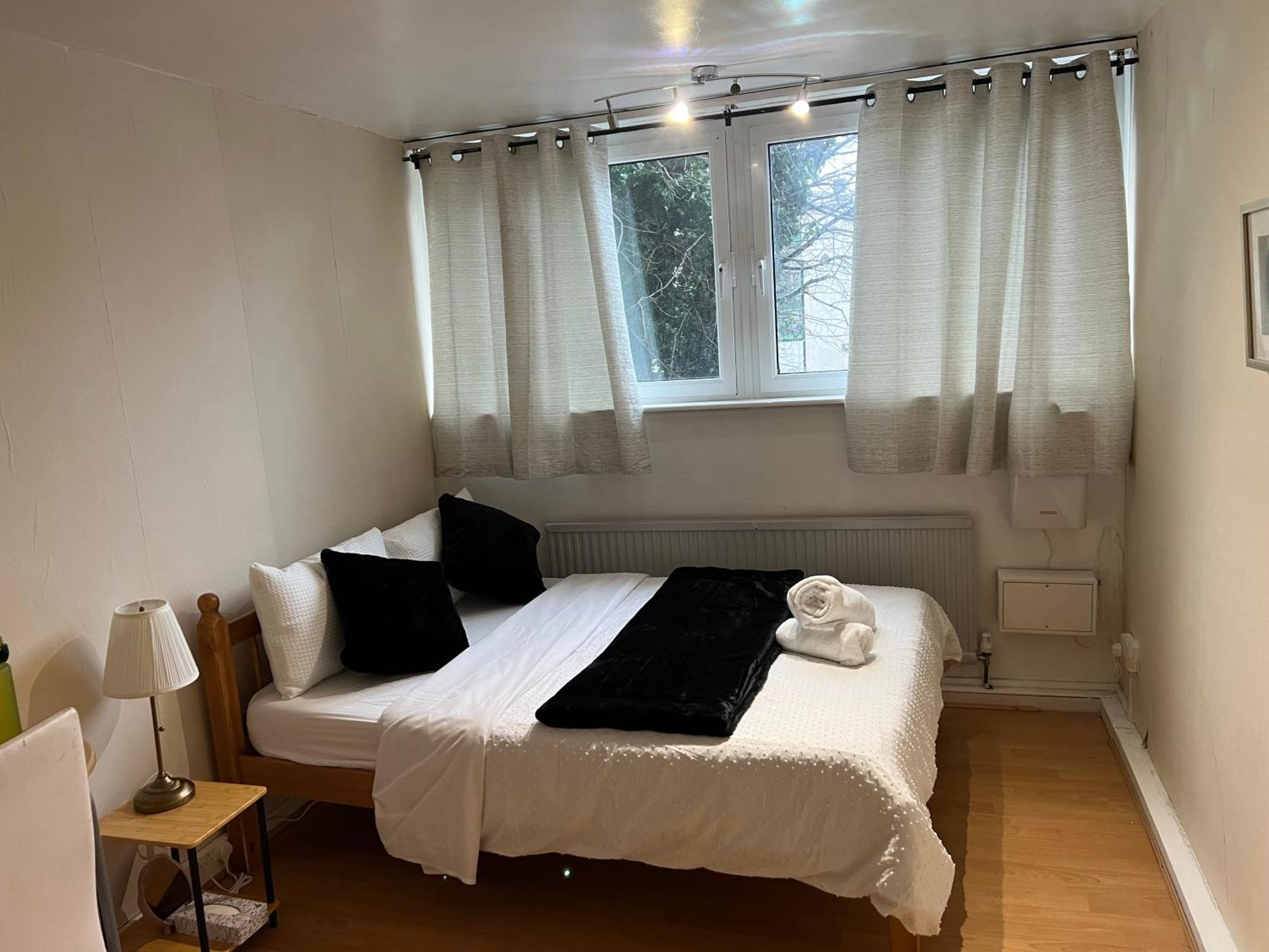 Guest house Amourhtlone London